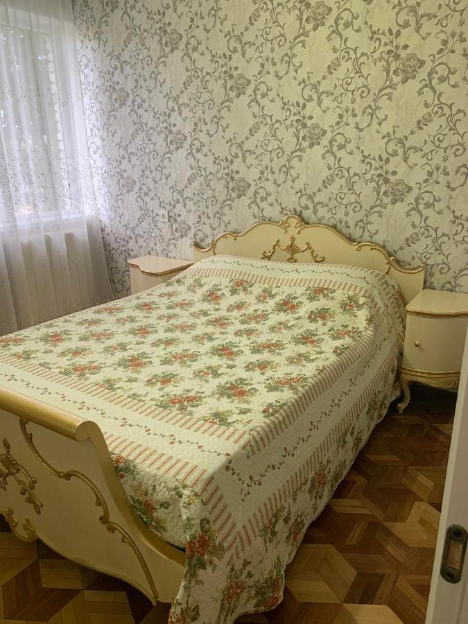 Nano'S Apartament-2 Kutaisi Ngoại thất bức ảnh