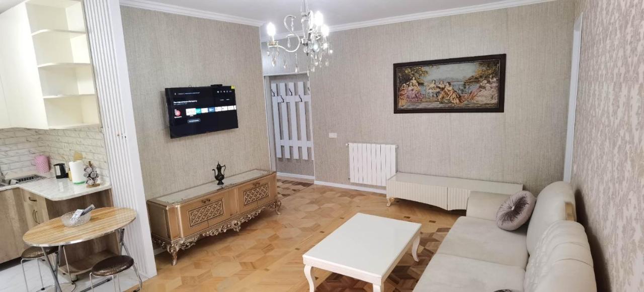 Nano'S Apartament-2 Kutaisi Ngoại thất bức ảnh