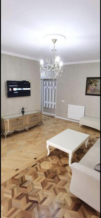 Nano'S Apartament-2 Kutaisi Ngoại thất bức ảnh